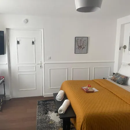 בית הארחה Lady Cosmopolite *