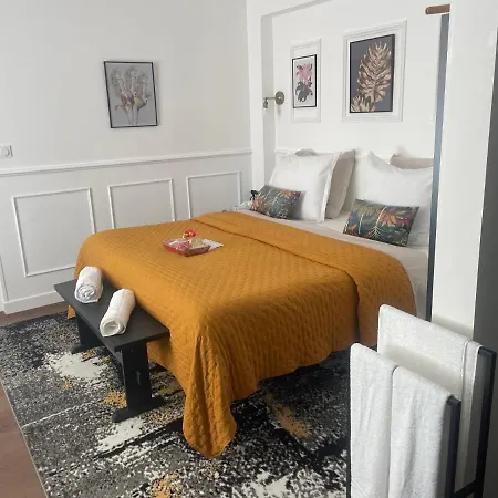 Lady Cosmopolite * אראס