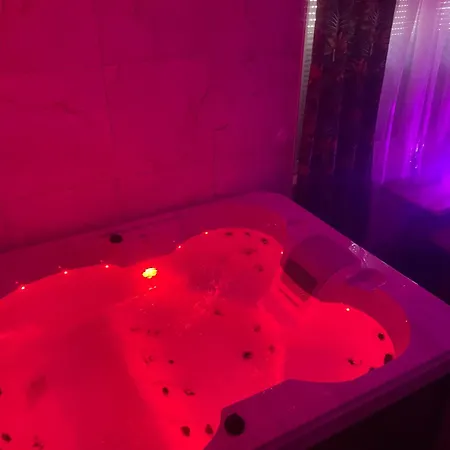 בית הארחה Lady Cosmopolite אראס